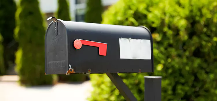 Secure Mailboxes for Packages Magna